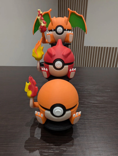Pokebola Pokémon Charmander Charmeleon Charizard Figura