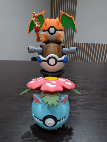 Pokebola Pokémon Charizard Blastoise Venusaur Figura 3d, vista 2